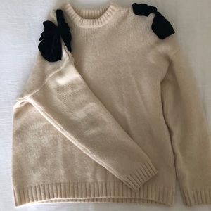Zara Girls 13/14-fits x-small Sweater Velvet Bows